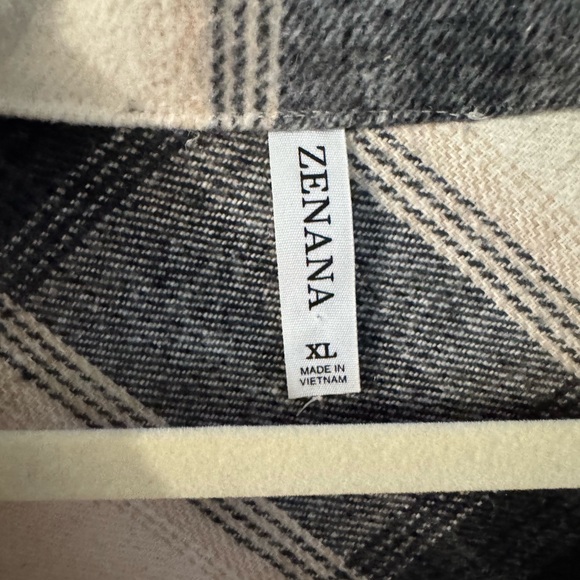 Zenana Outfitters Plaid Shacket in Black and Cream - Picture 2 of 4